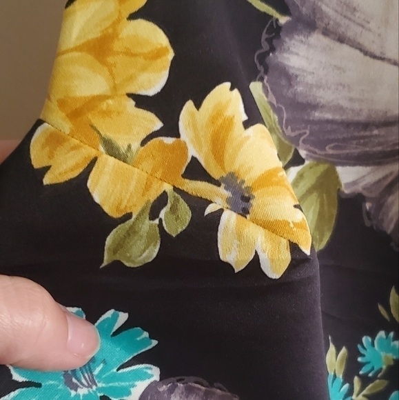 Vintage 1970 3 pieces set, size 6, black floral - Picture 7 of 13